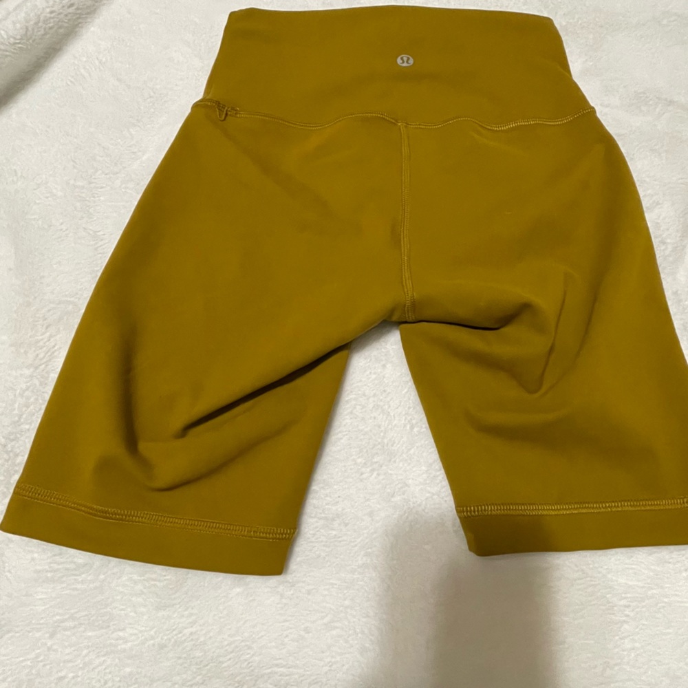 LULULEMON high rise short